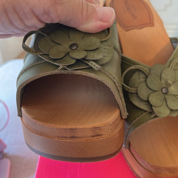 Swedish Hasbeens NWT Olive Green Detail Crowded Slip In Clog LOVE 🌸🌸 🌈 - Picture 15 of 15